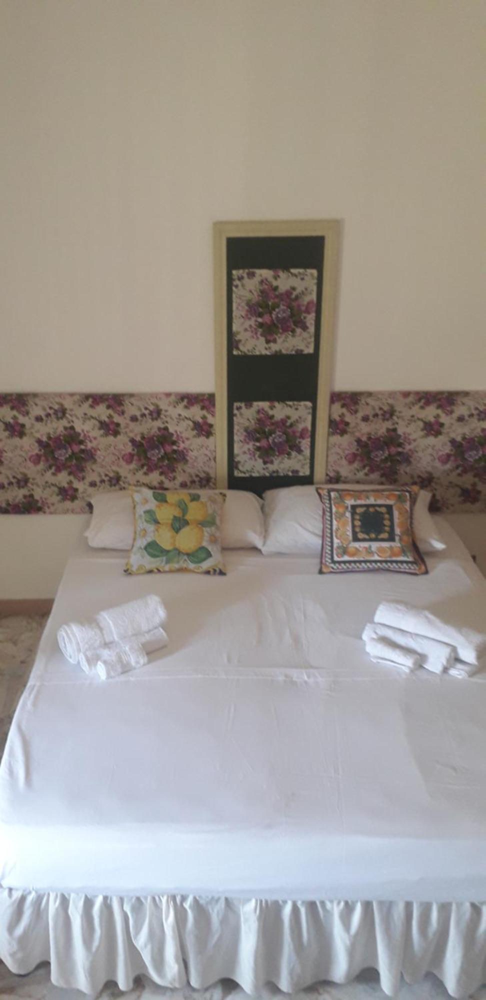 A Casa Di Alex Apartment Catania Ngoại thất bức ảnh